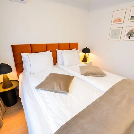 Twin Ii - One Bedroom - Cismigiu Gardens * 布加勒斯特