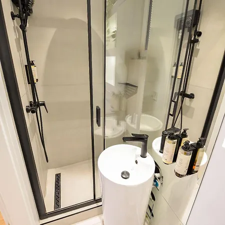 Twin Ii - One Bedroom - Cismigiu Gardens * 布加勒斯特